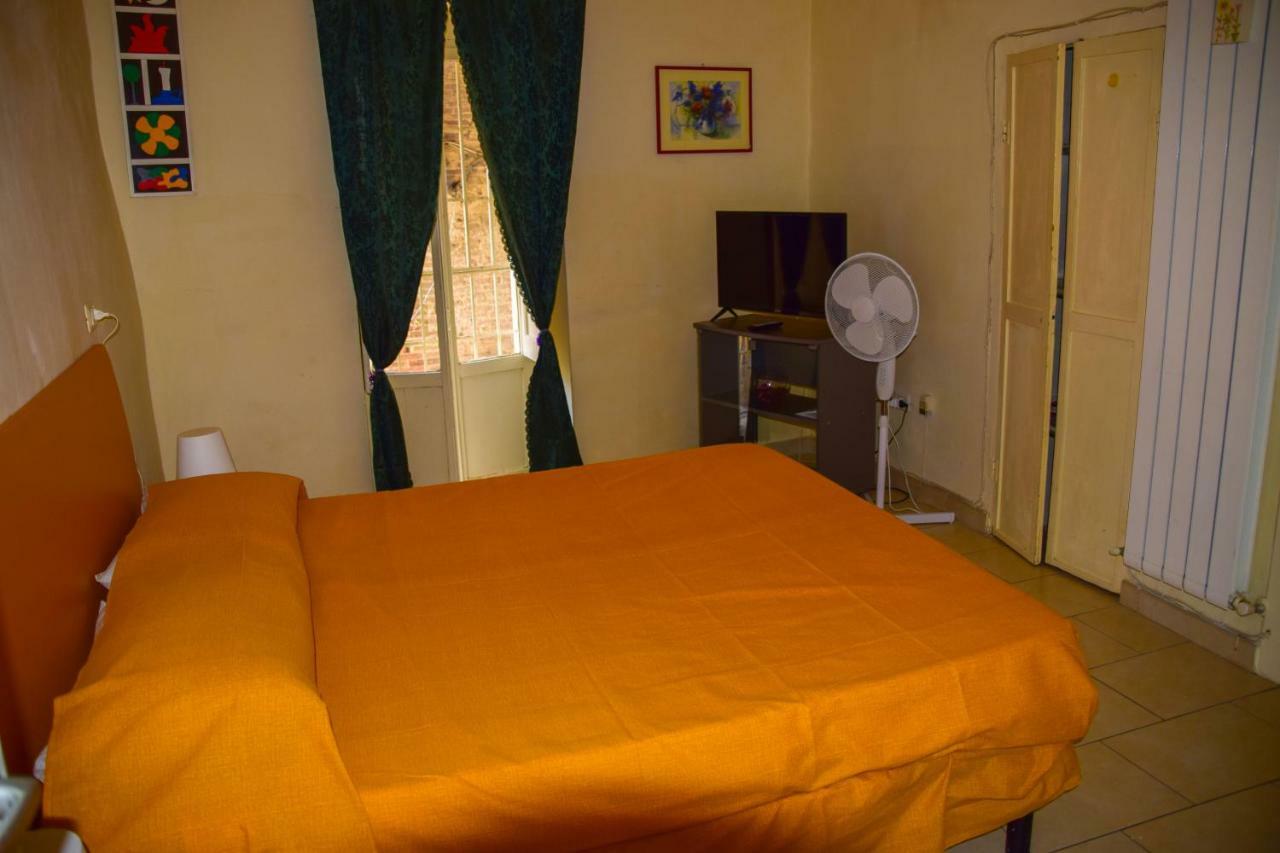 In Centro Da Piero - Appartamento In Via Della Viola Perugia Eksteriør billede